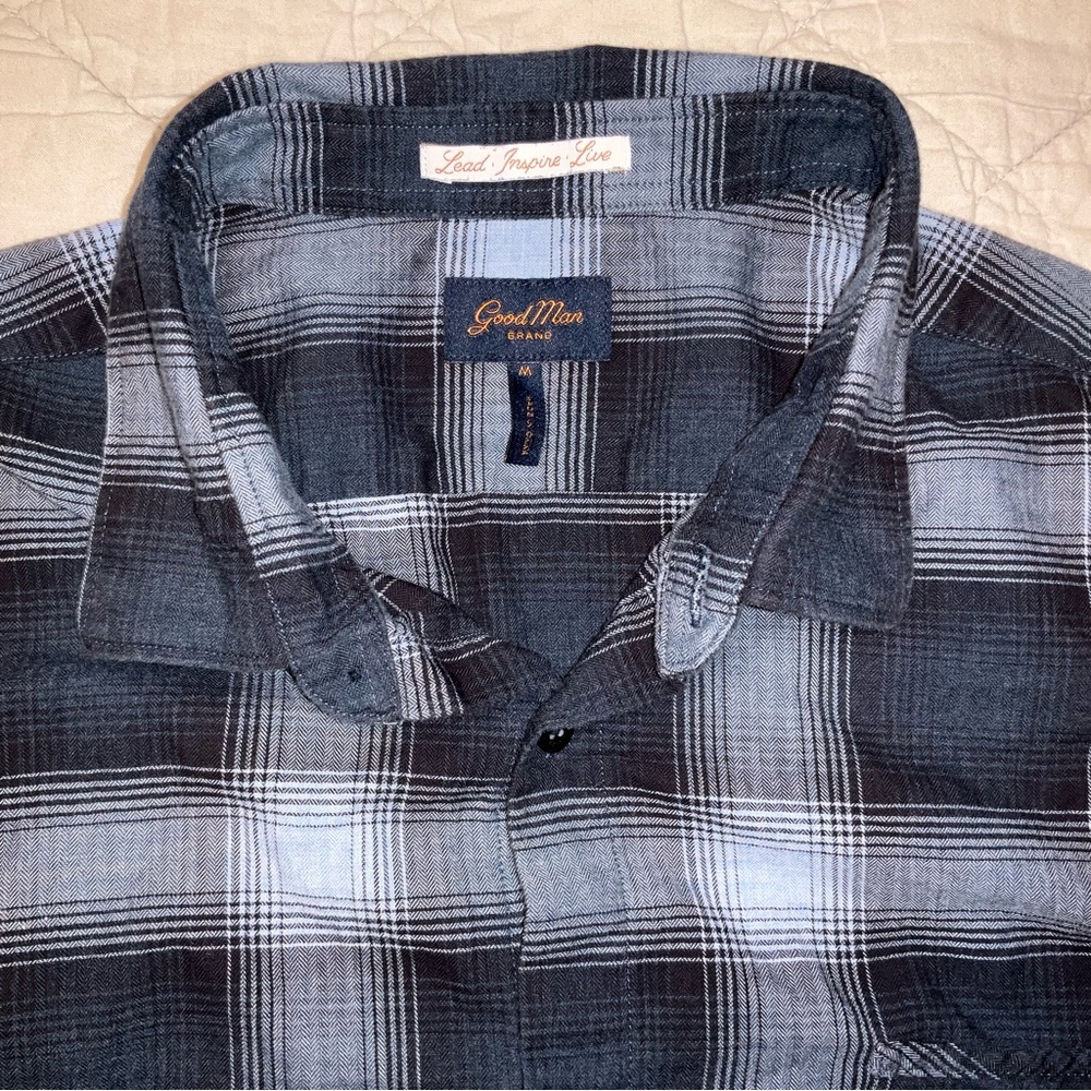 Good Man mens Lead Inspire Live Medium Plaid LS Button Down Shirt